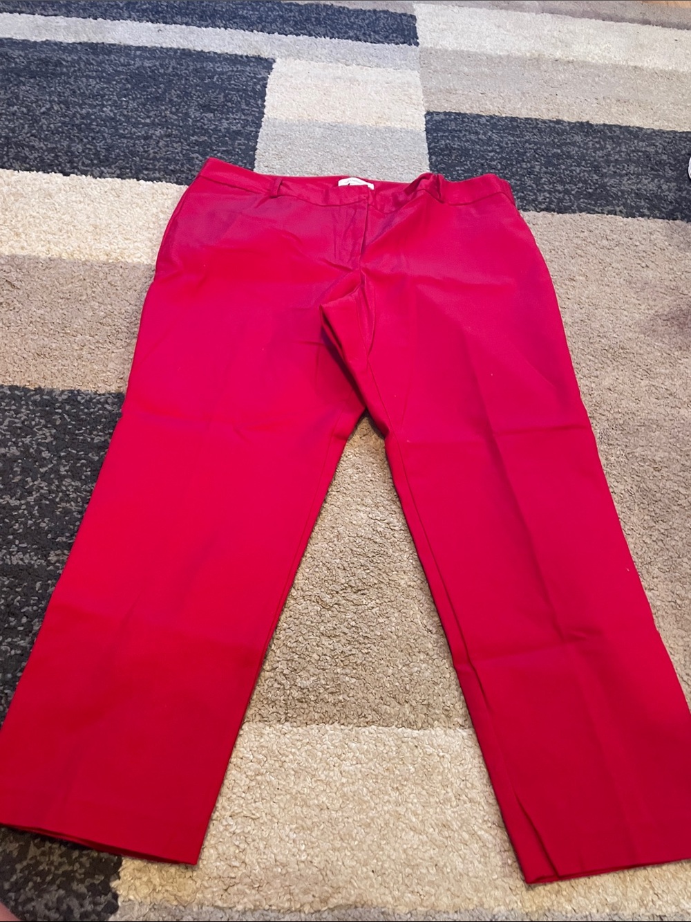Liz Claiborne Bright Red Cropped Dress Pants